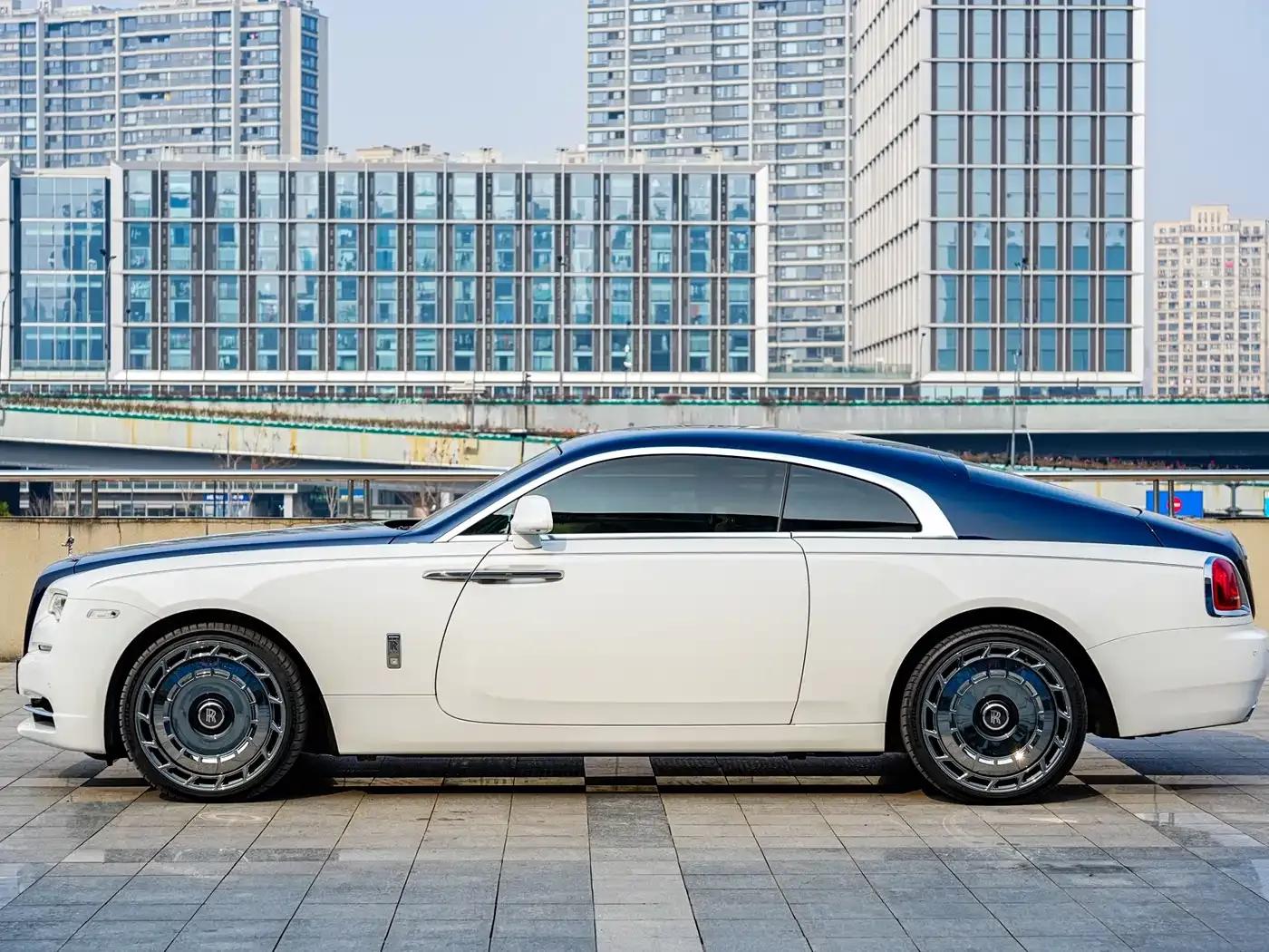 2017 Phantom 6.6T Black Badge Edition — миниатюра 21