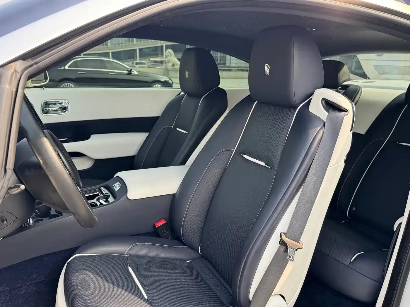 2017 Phantom 6.6T Black Badge Edition — миниатюра 7