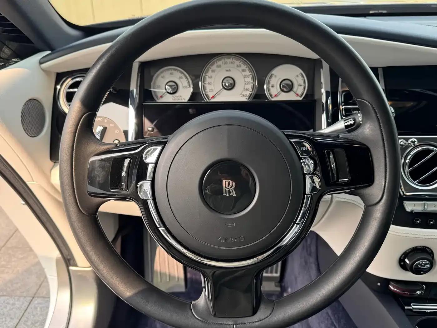 2017 Phantom 6.6T Black Badge Edition — миниатюра 9