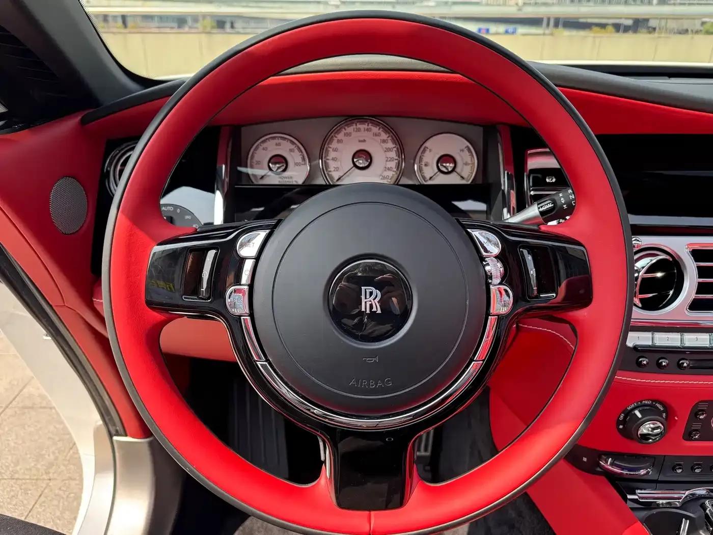 2015 Dawn 6.6T Standard Edition — миниатюра 11