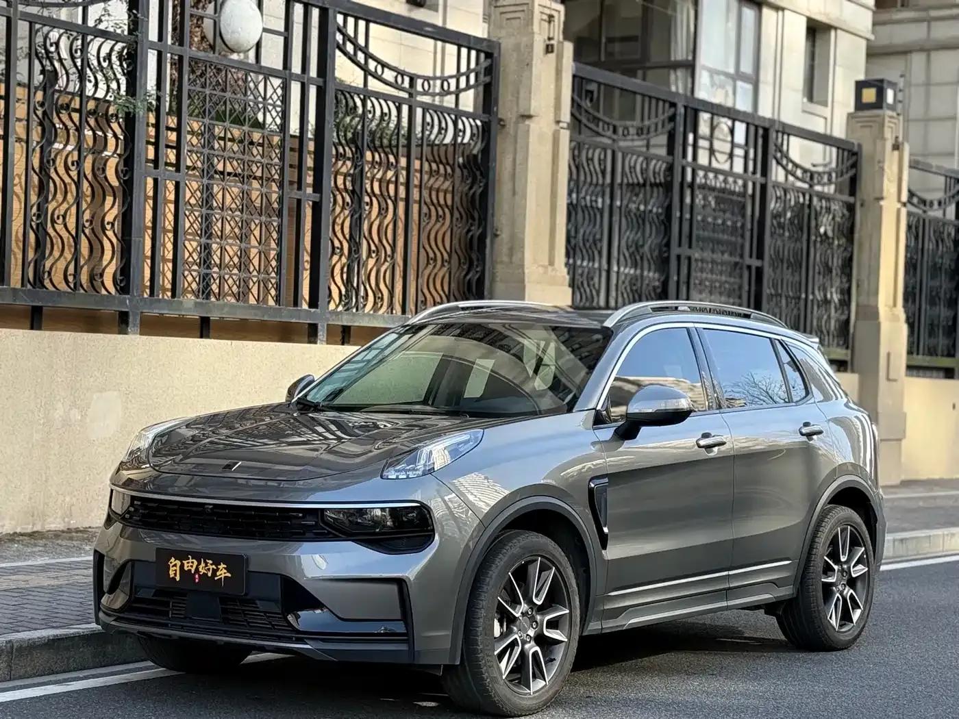 Lynk & Co 01 2021 2.0TD Two-Wheel Drive Pro — миниатюра 1