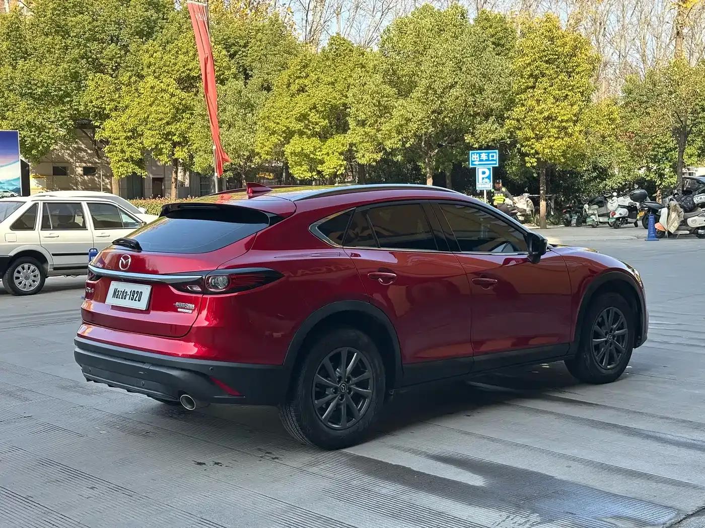 Mazda CX-4 2020 2.0L Automatic 2WD Blue Sky Premium Edition — миниатюра 6