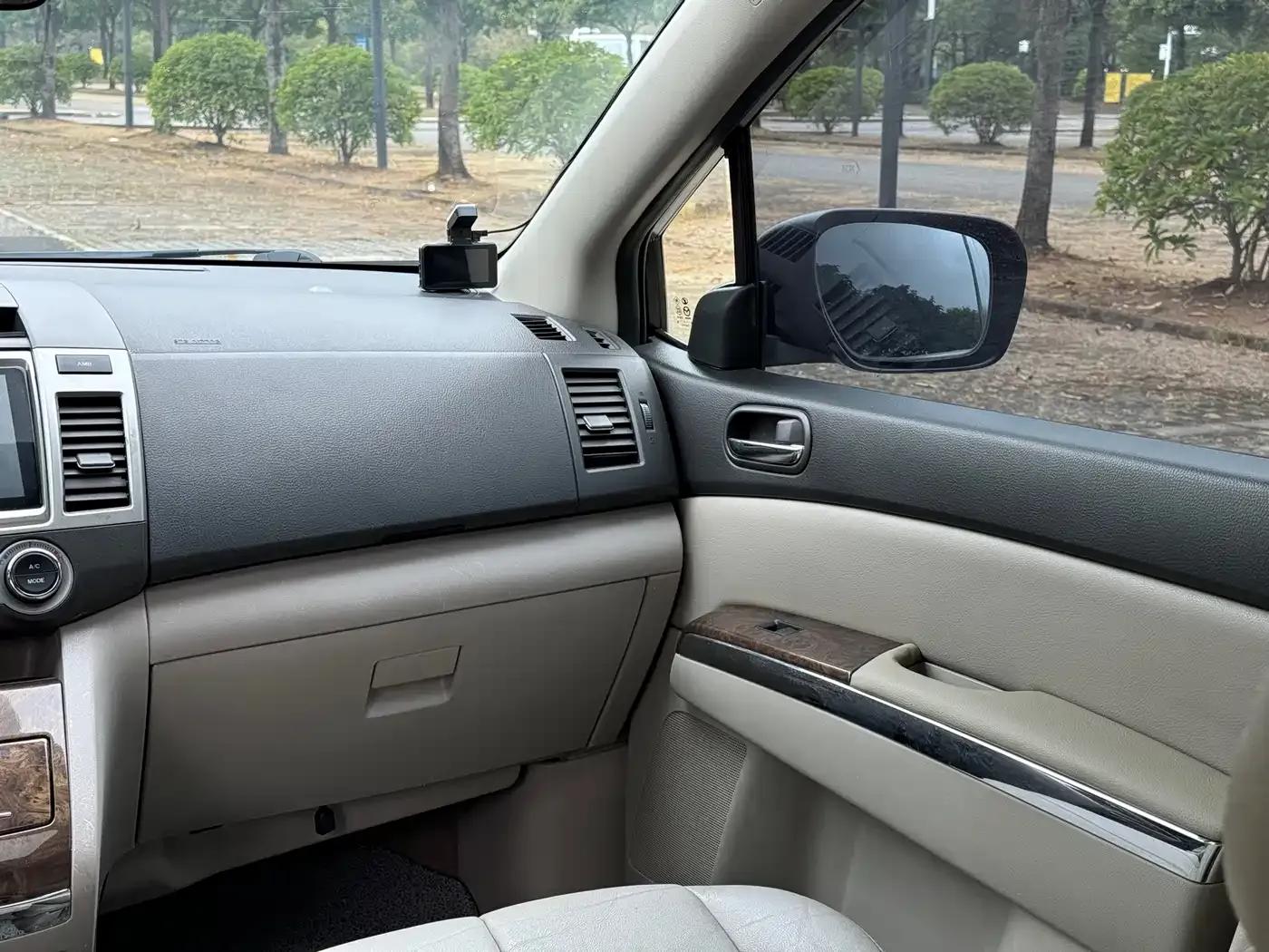 Mazda 8 2011 2.3L Supreme Edition — миниатюра 14