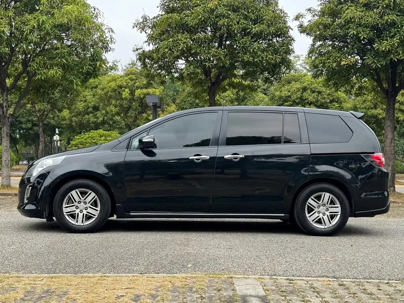 Mazda 8 2011 2.3L Supreme Edition — миниатюра 4