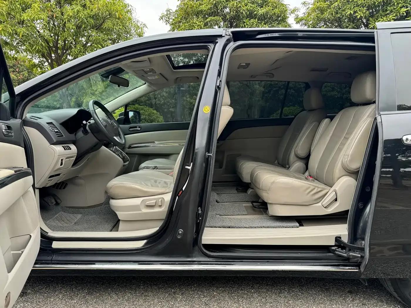 Mazda 8 2011 2.3L Supreme Edition — миниатюра 9