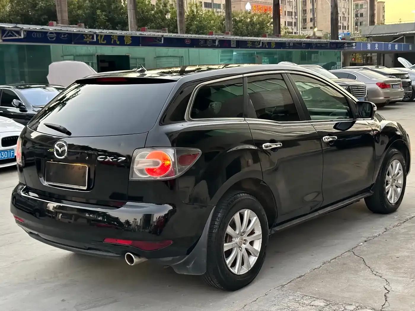 Imported 2011 Mazda CX-7 2.5L Luxury model — миниатюра 9