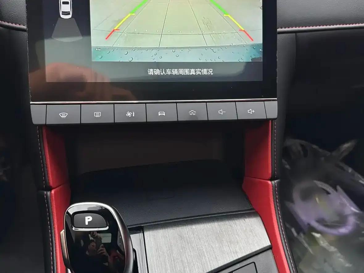 MG6 2020 1.5T Automatic Trophy Flagship Edition — миниатюра 17