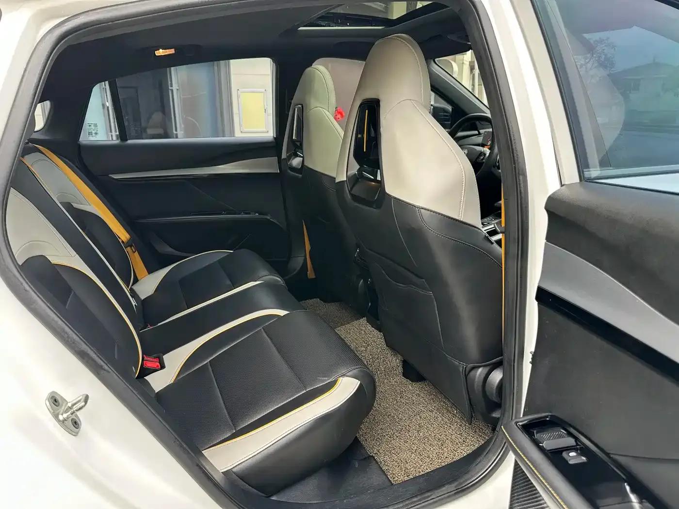 MG5 Scorpio 2022 1.5T Trophy Sport Luxury Edition — миниатюра 7