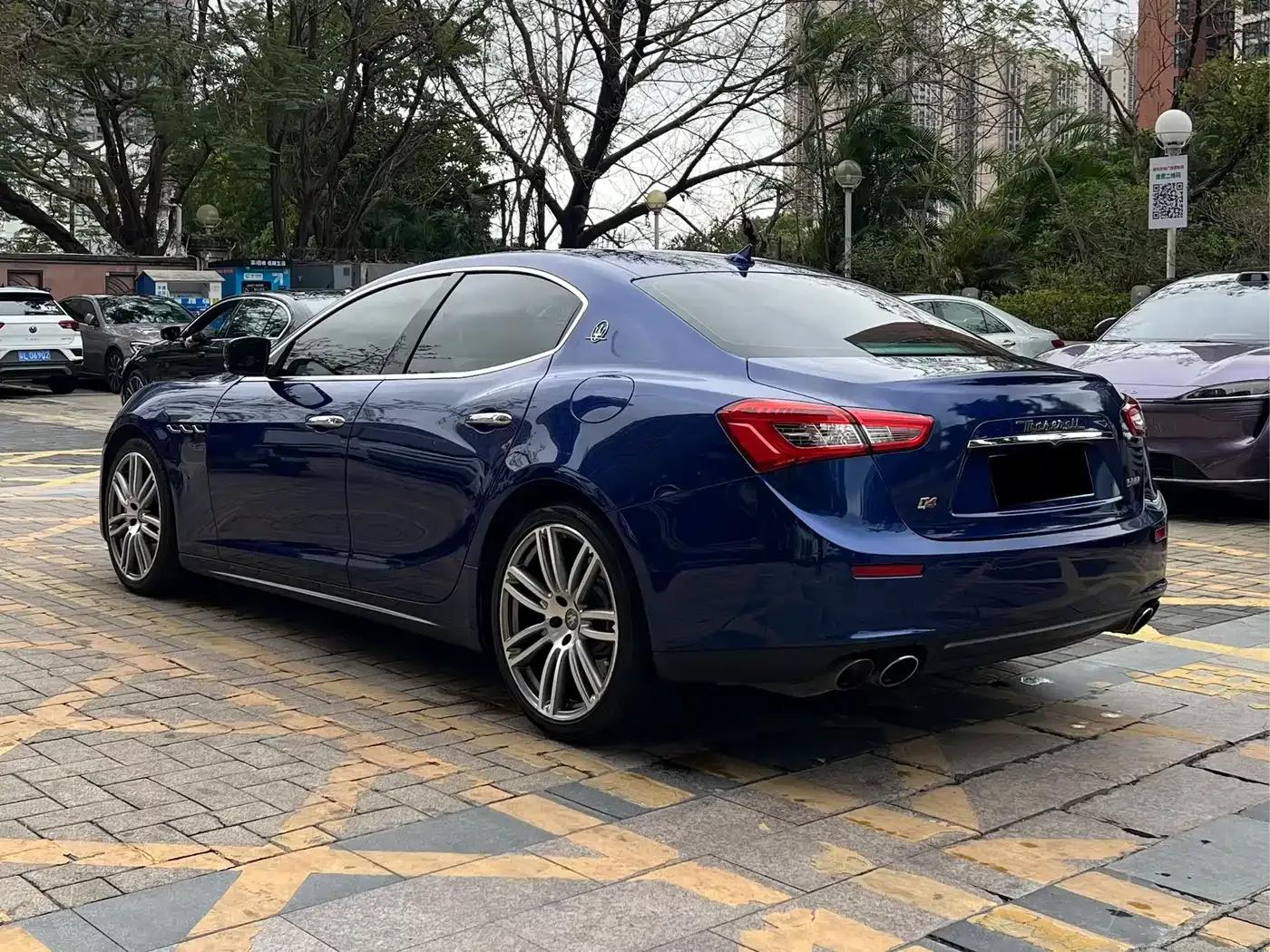 2014 Ghibli 3.0T Standard Edition — миниатюра 23