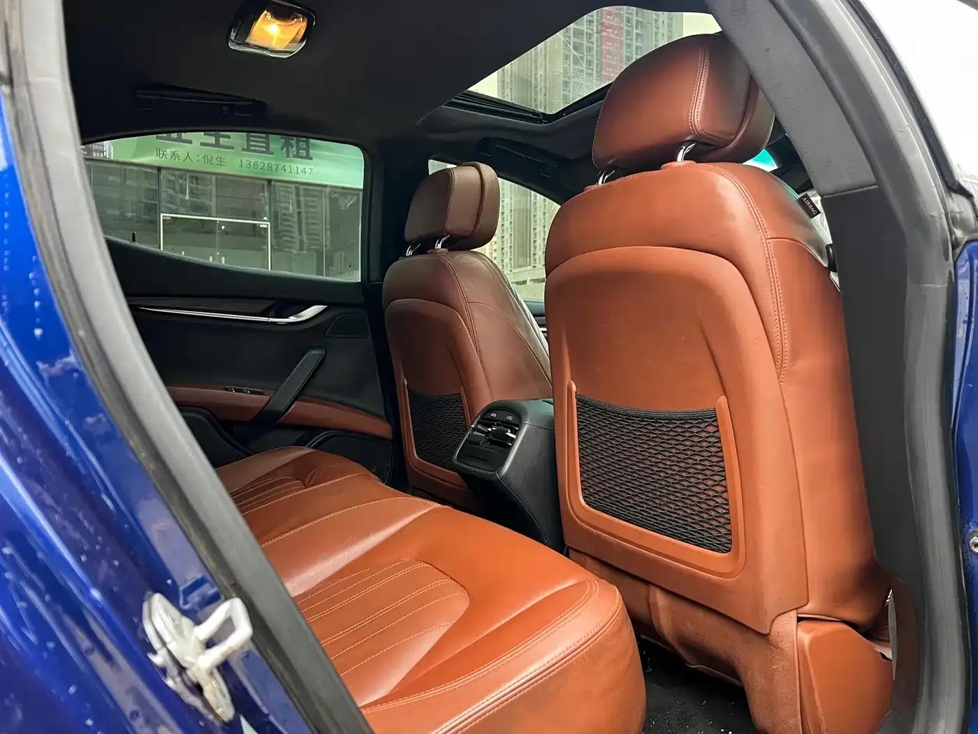 2014 Ghibli 3.0T Standard Edition — миниатюра 8