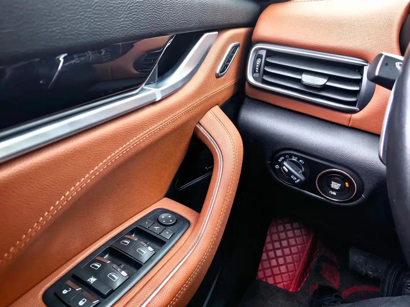 2016 Levante 3.0T Standard Edition — миниатюра 11