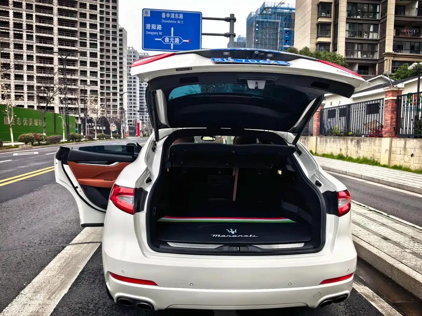 2016 Levante 3.0T Standard Edition — миниатюра 13