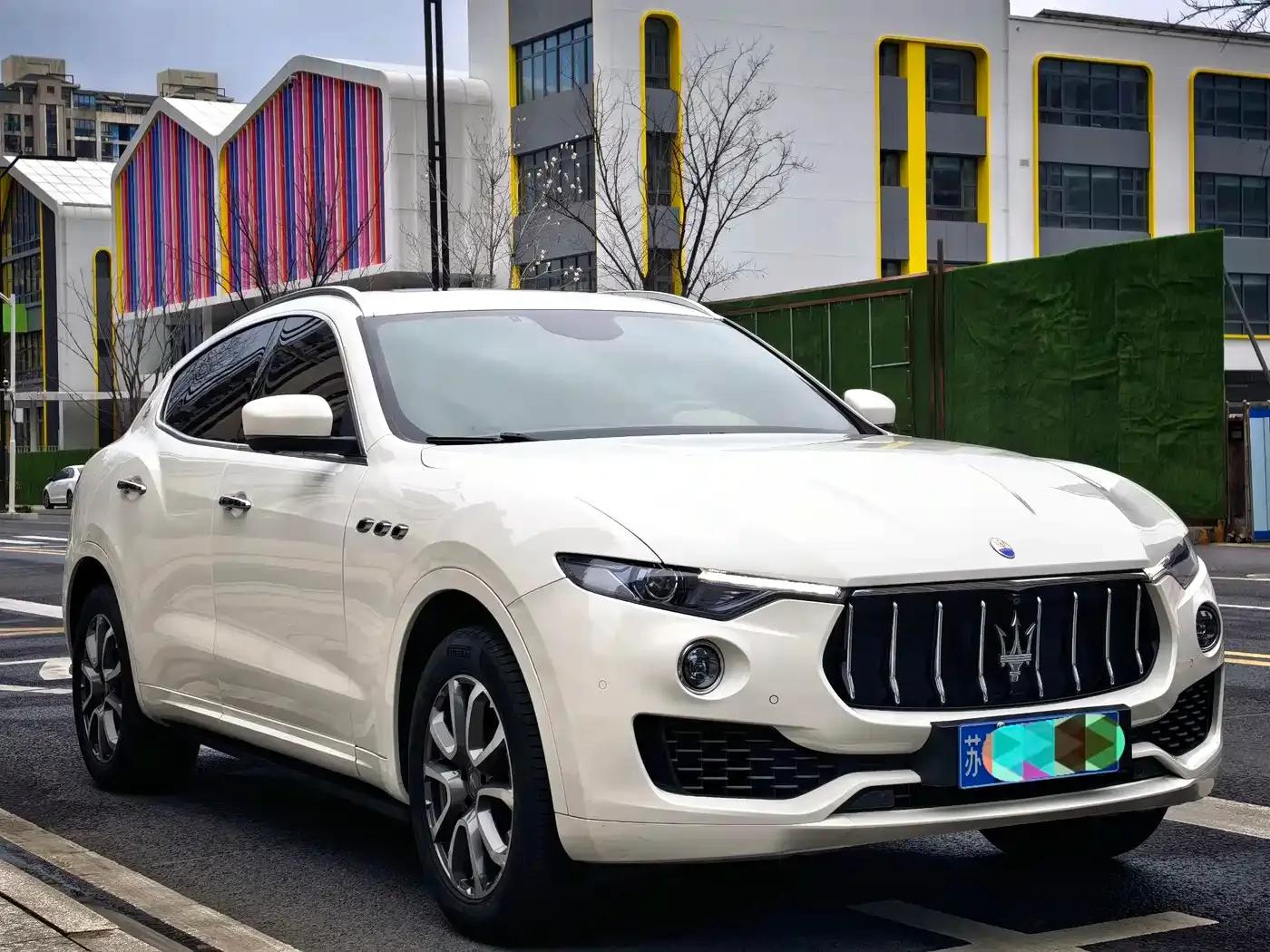 2016 Levante 3.0T Standard Edition — миниатюра 3