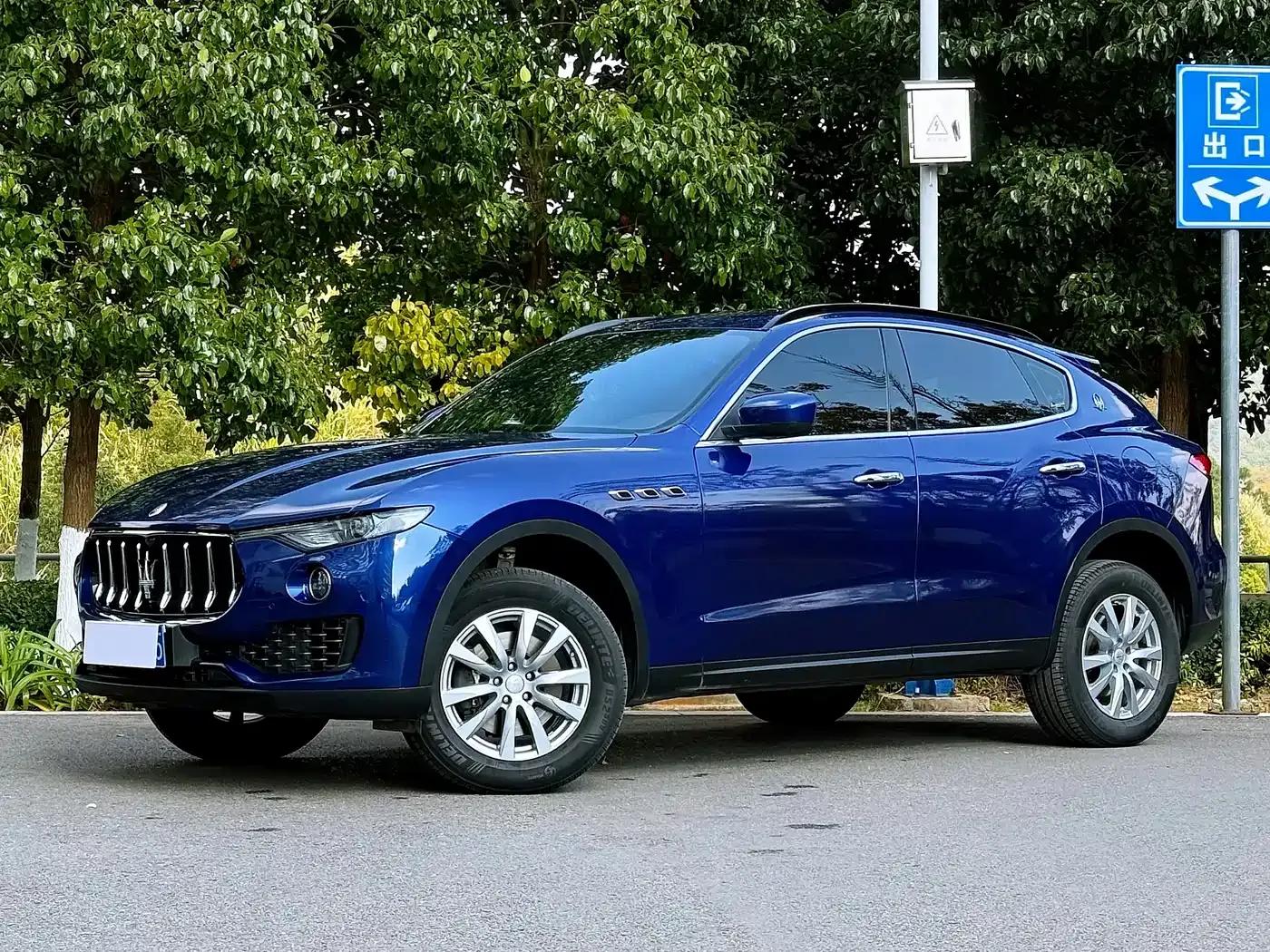 2018 Levante 3.0T Classic Edition — миниатюра 1