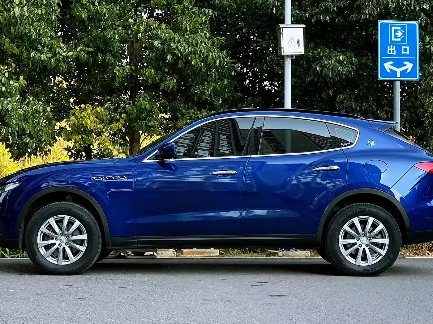 2018 Levante 3.0T Classic Edition — миниатюра 3