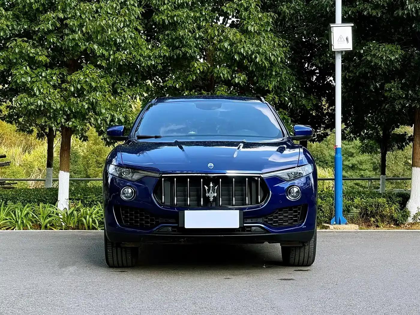 2018 Levante 3.0T Classic Edition — миниатюра 4