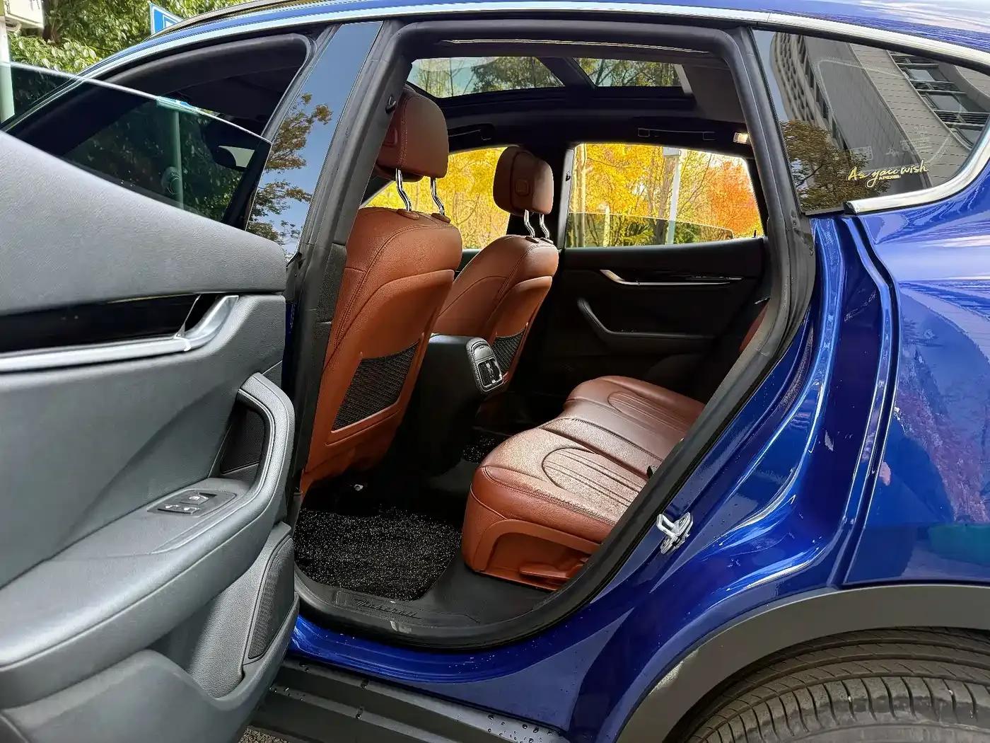 2018 Levante 3.0T Classic Edition — миниатюра 8