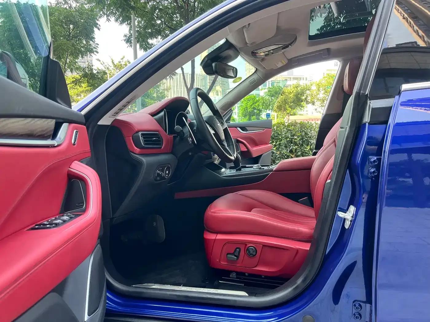 2016 Levante 3.0T Standard Edition — миниатюра 4