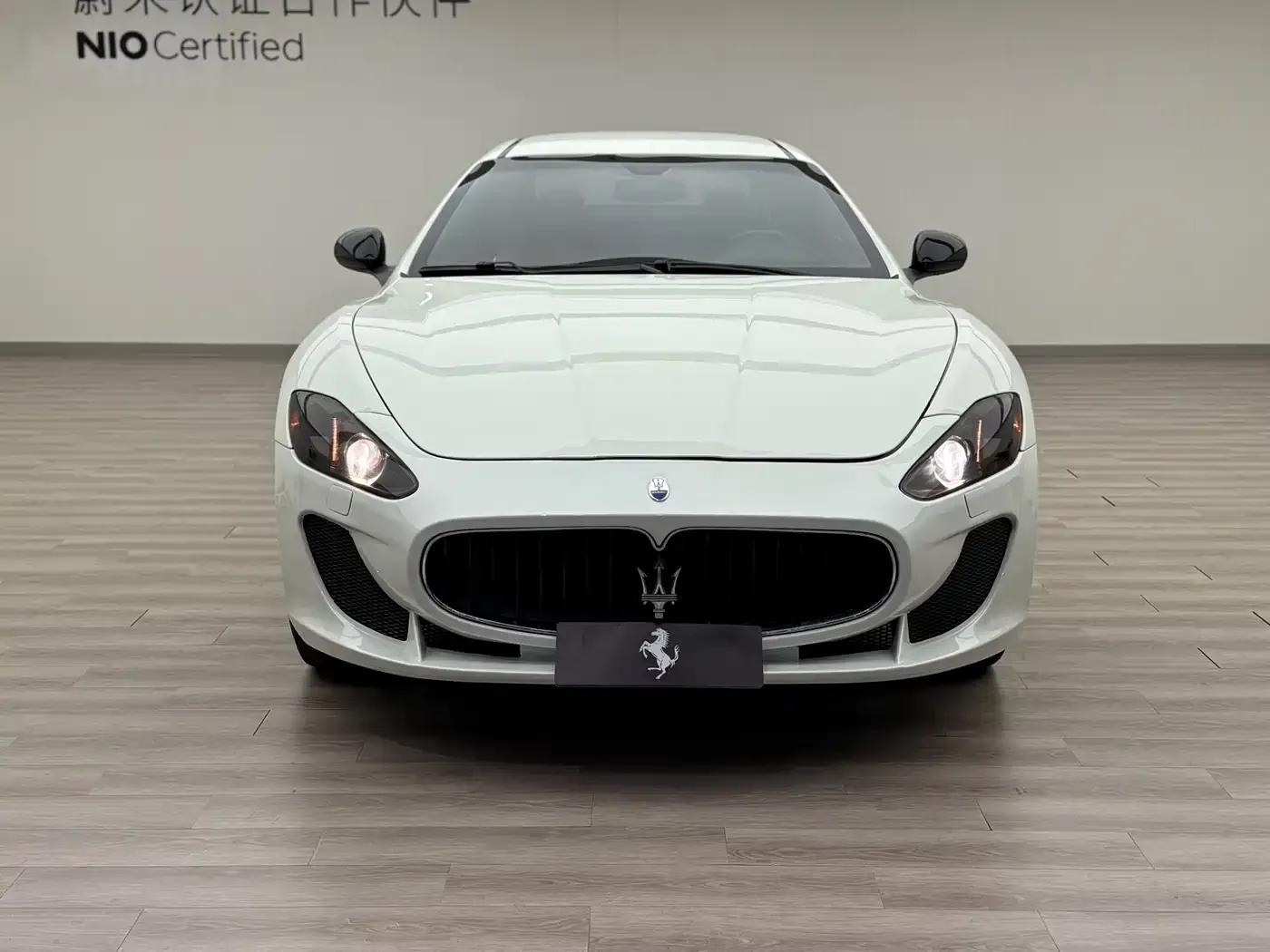 GranTurismo 2013 4.7L Sport Automatic — миниатюра 2