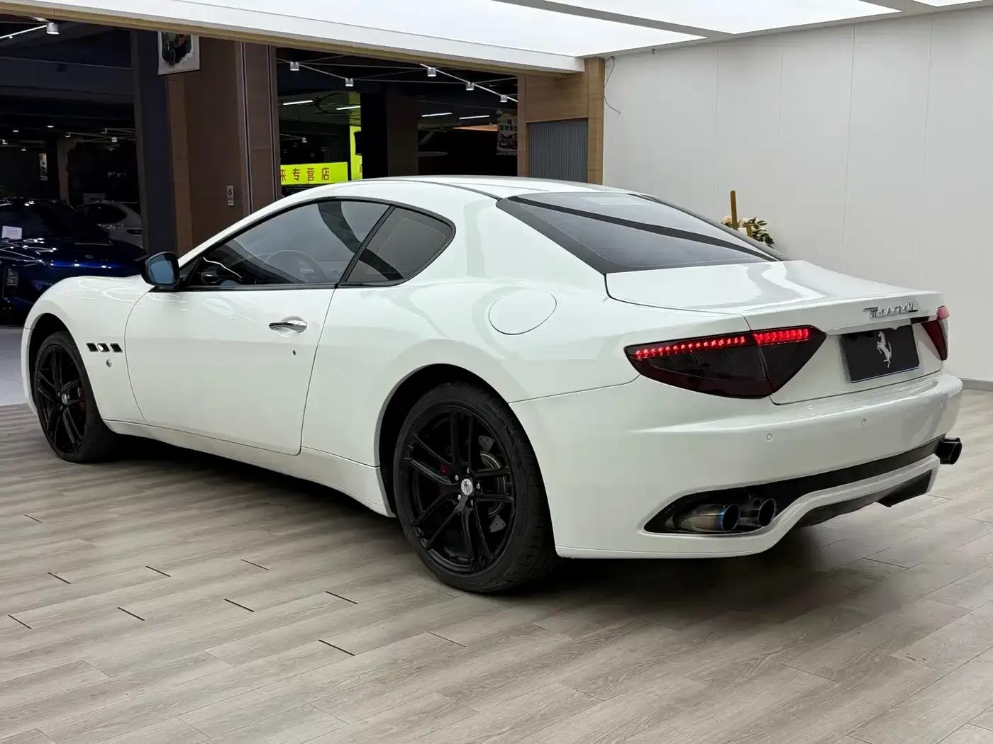 GranTurismo 2013 4.7L Sport Automatic — миниатюра 4