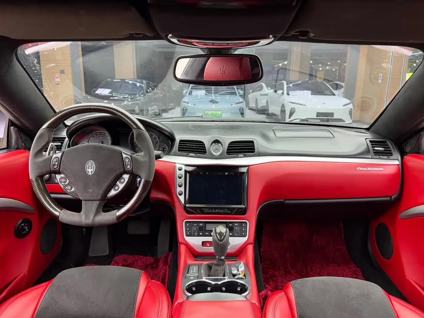 GranTurismo 2013 4.7L Sport Automatic — миниатюра 8