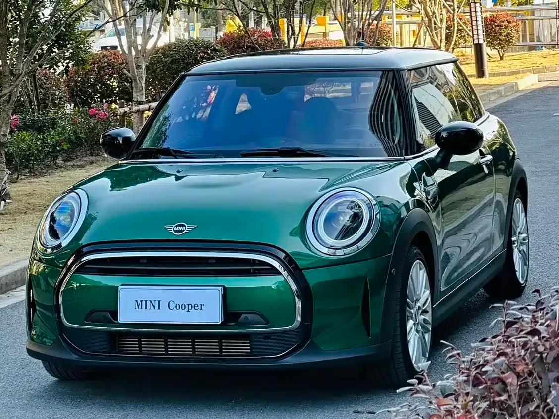 MINI 2022 1.5T COOPER Classic — миниатюра 1