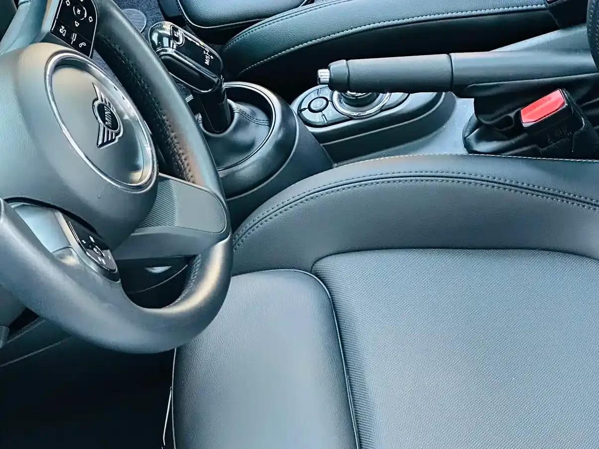 MINI 2022 1.5T COOPER Classic — миниатюра 17