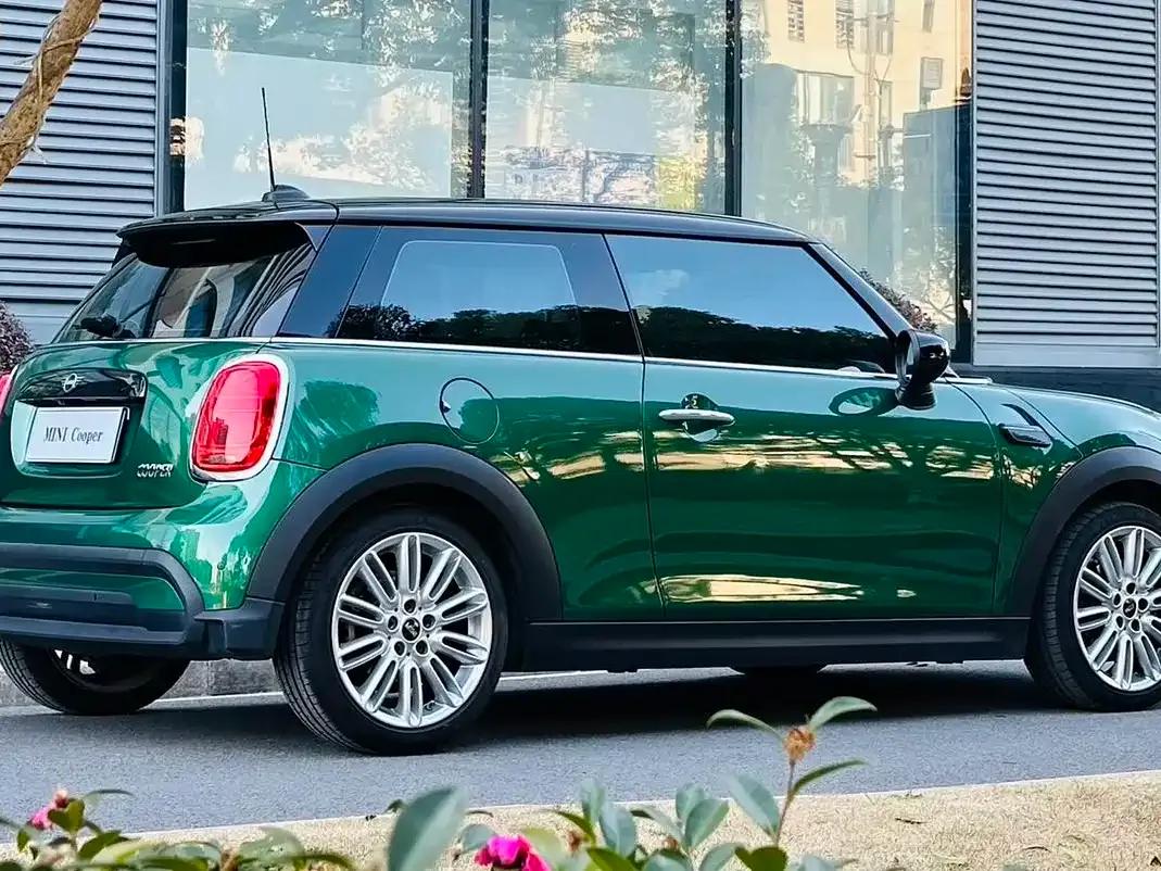 MINI 2022 1.5T COOPER Classic — миниатюра 8