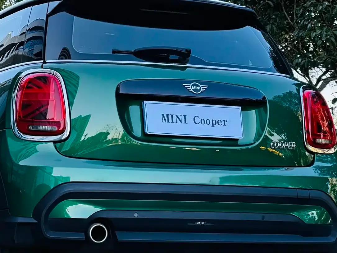 MINI 2022 1.5T COOPER Classic — миниатюра 9