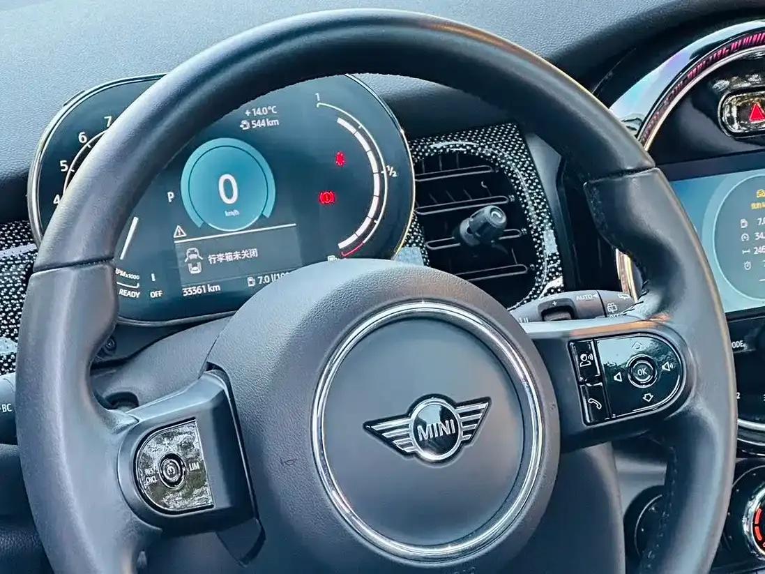 MINI 2022 1.5T COOPER Classic — миниатюра 10