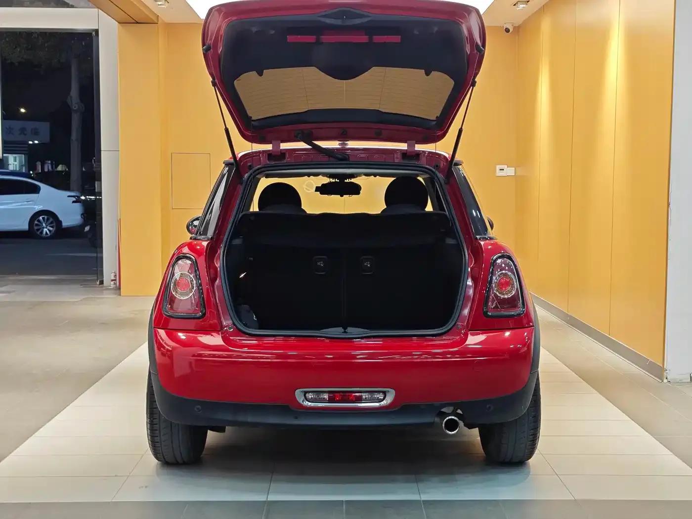 MINI 2013 1.6L ONE Limited Edition - First Model — миниатюра 24