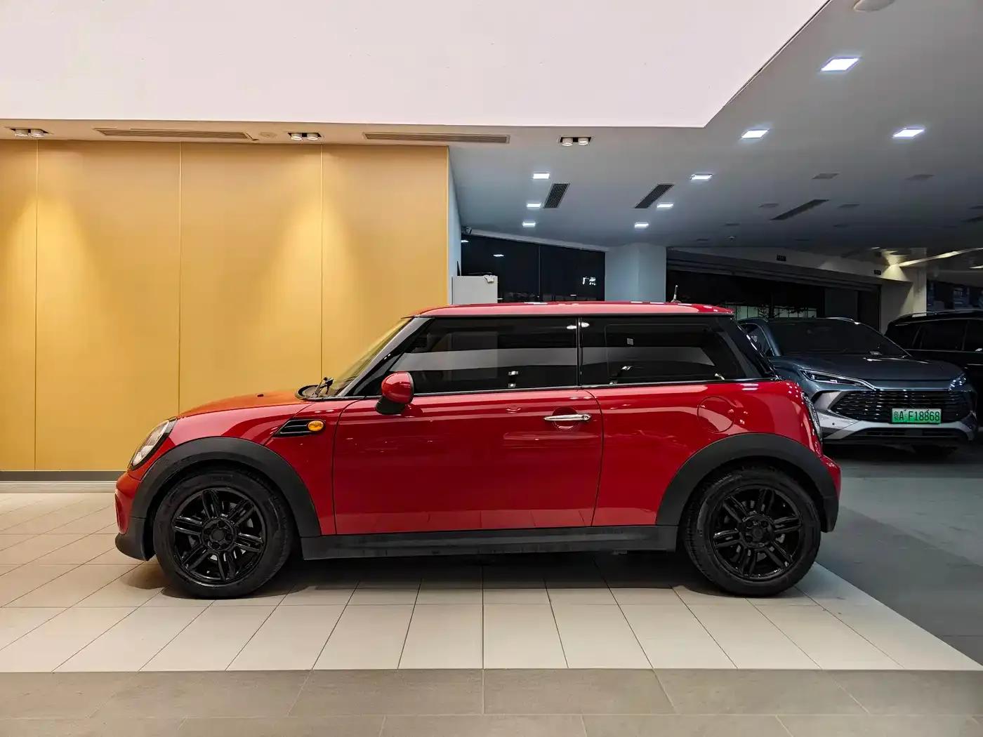 MINI 2013 1.6L ONE Limited Edition - First Model — миниатюра 6
