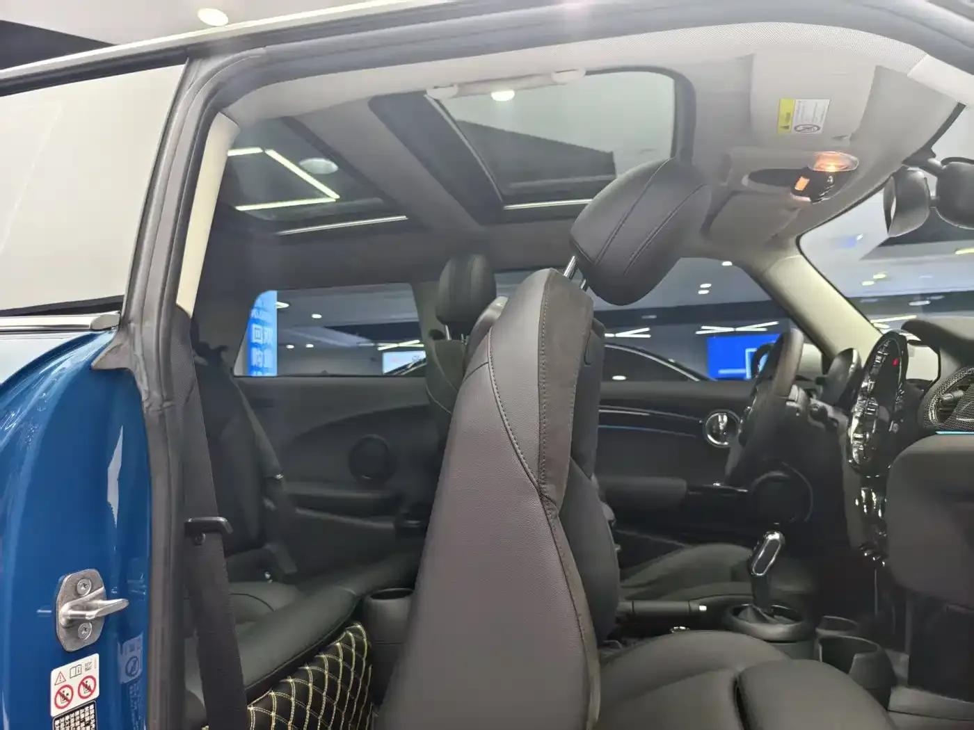 MINI 2022 Facelift 1.5T COOPER Artist — миниатюра 11