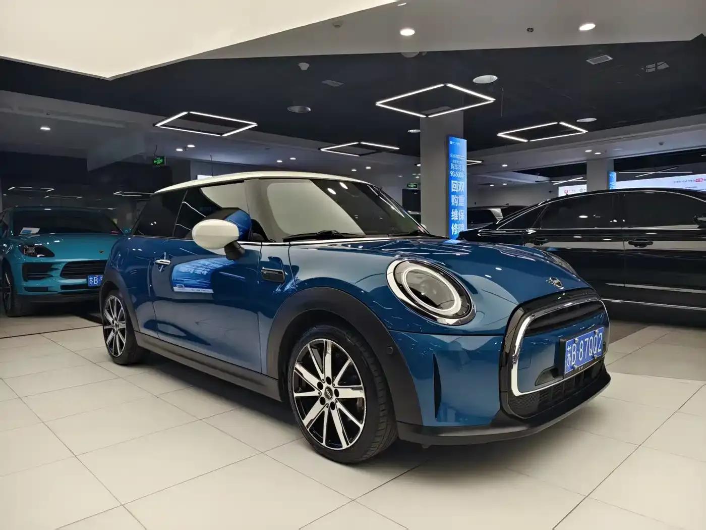 MINI 2022 Facelift 1.5T COOPER Artist — миниатюра 3