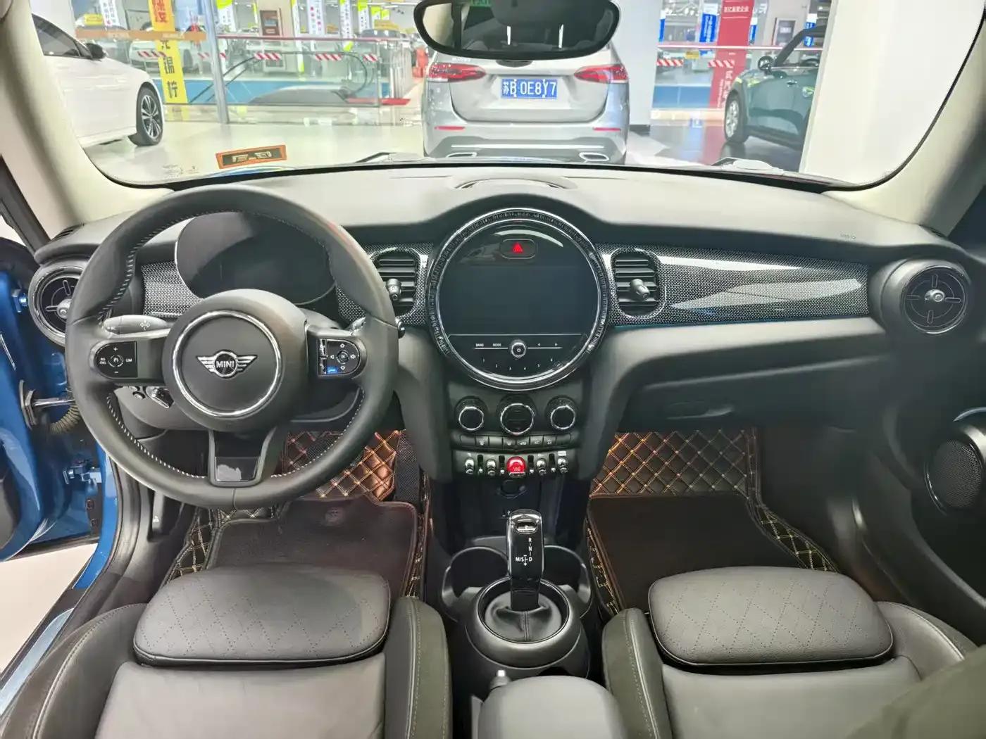 MINI 2022 Facelift 1.5T COOPER Artist — миниатюра 8