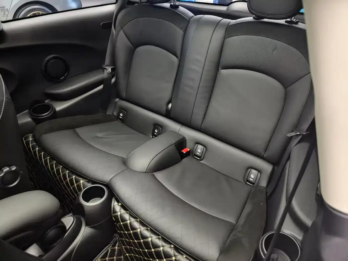 MINI 2022 Facelift 1.5T COOPER Artist — миниатюра 9
