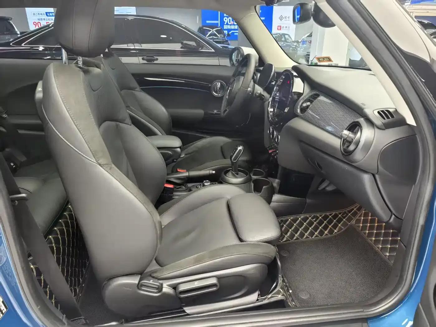 MINI 2022 Facelift 1.5T COOPER Artist — миниатюра 10