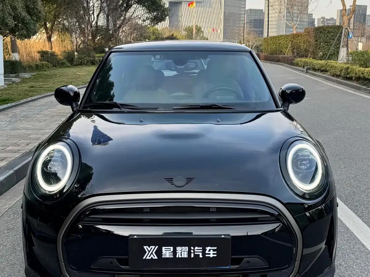 MINI 2023 1.5T COOPER Obsession Edition — миниатюра 1