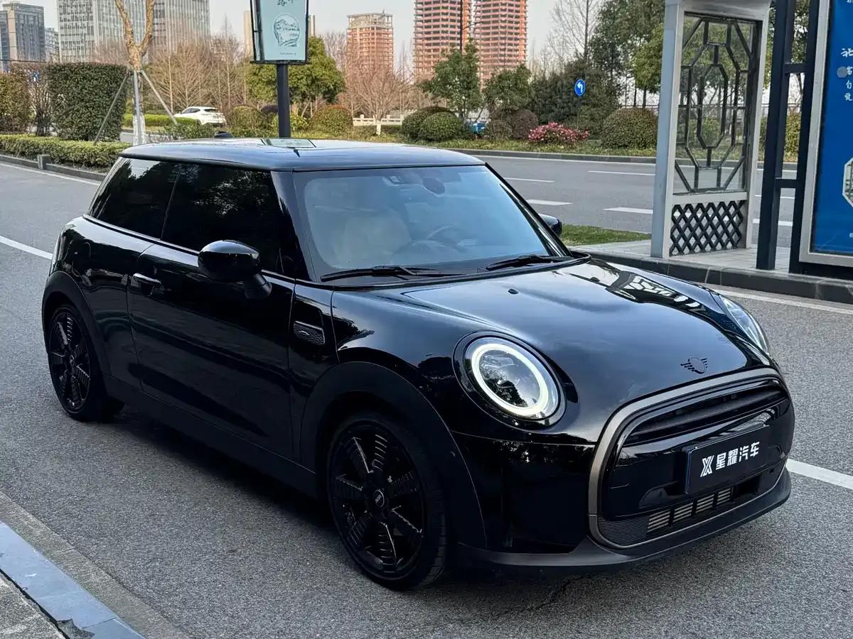 MINI 2023 1.5T COOPER Obsession Edition — миниатюра 2