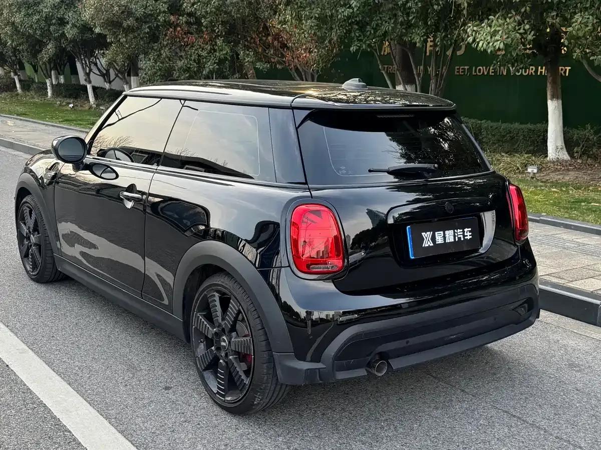 MINI 2023 1.5T COOPER Obsession Edition — миниатюра 5