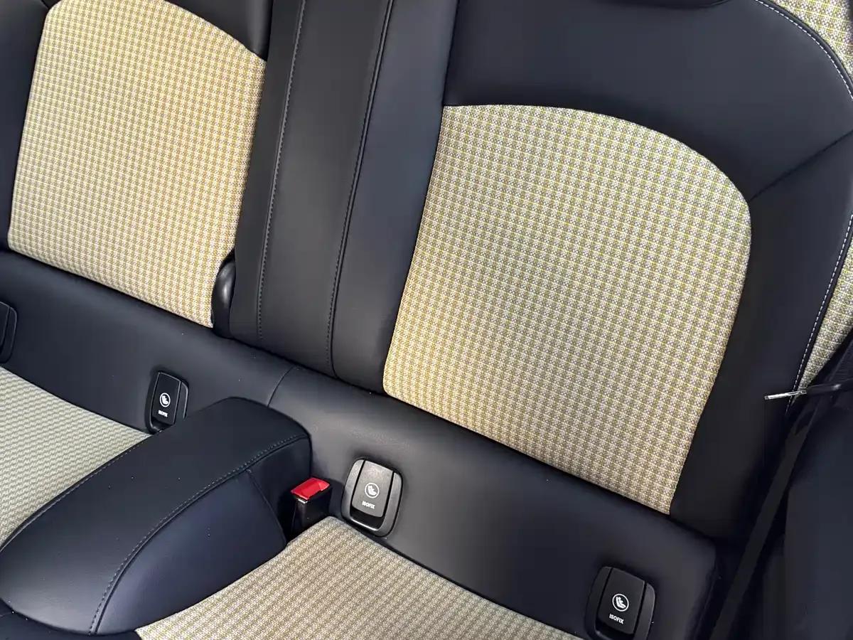 MINI 2023 1.5T COOPER Obsession Edition — миниатюра 7