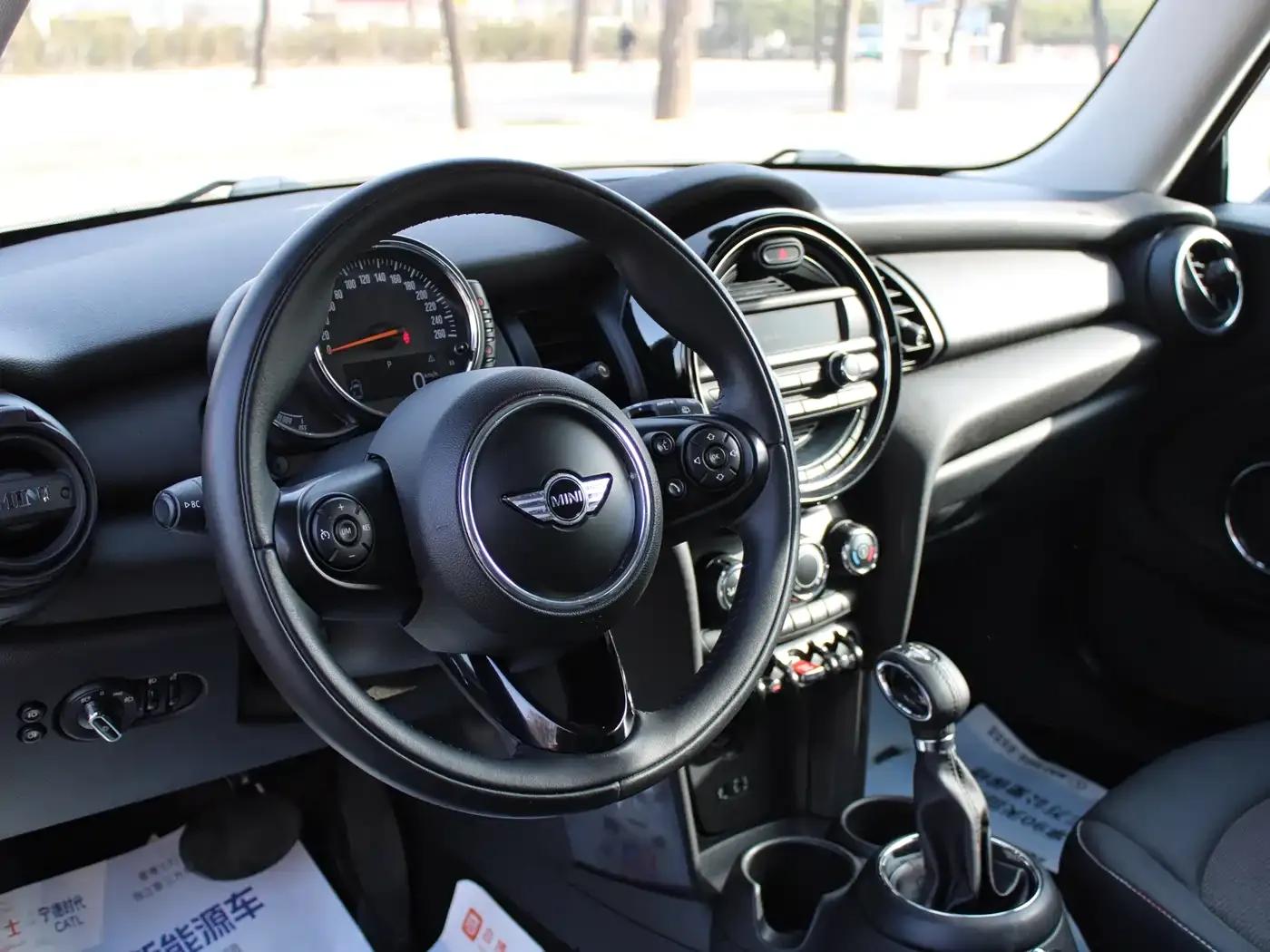 2014 MINI 1.2T ONE+ — миниатюра 8