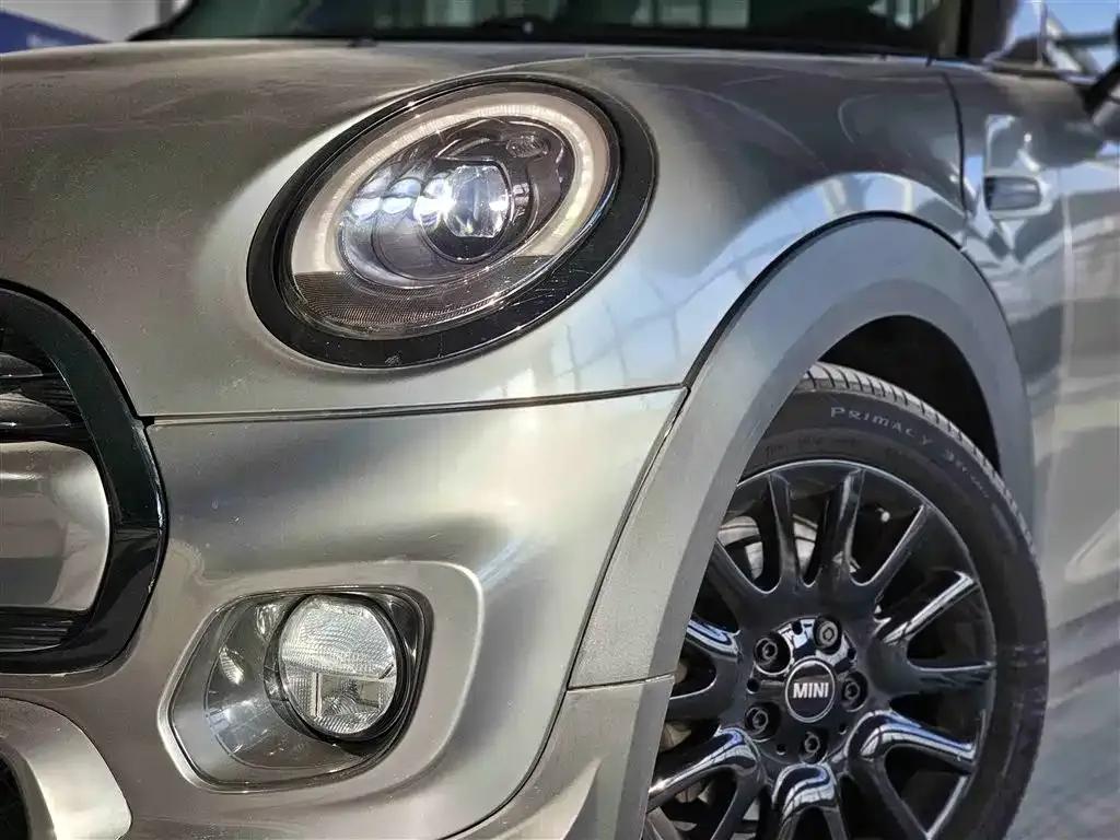 MINI 2018 1.5T COOPER Color Commemorative Edition — миниатюра 3