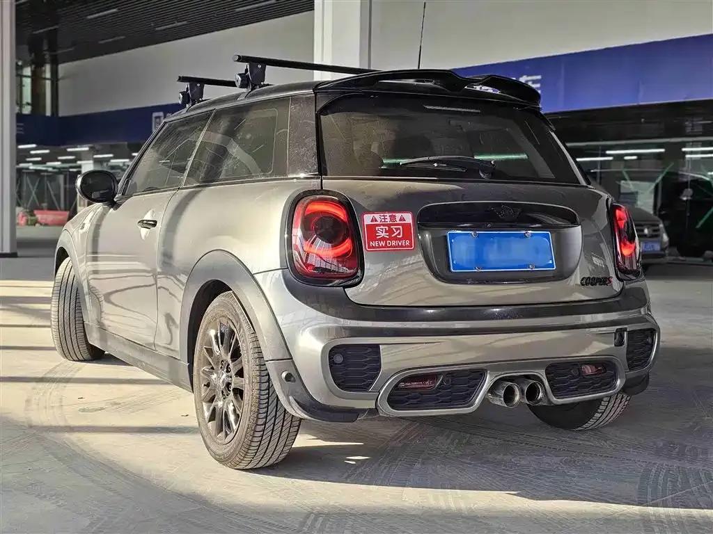 MINI 2018 1.5T COOPER Color Commemorative Edition — миниатюра 6