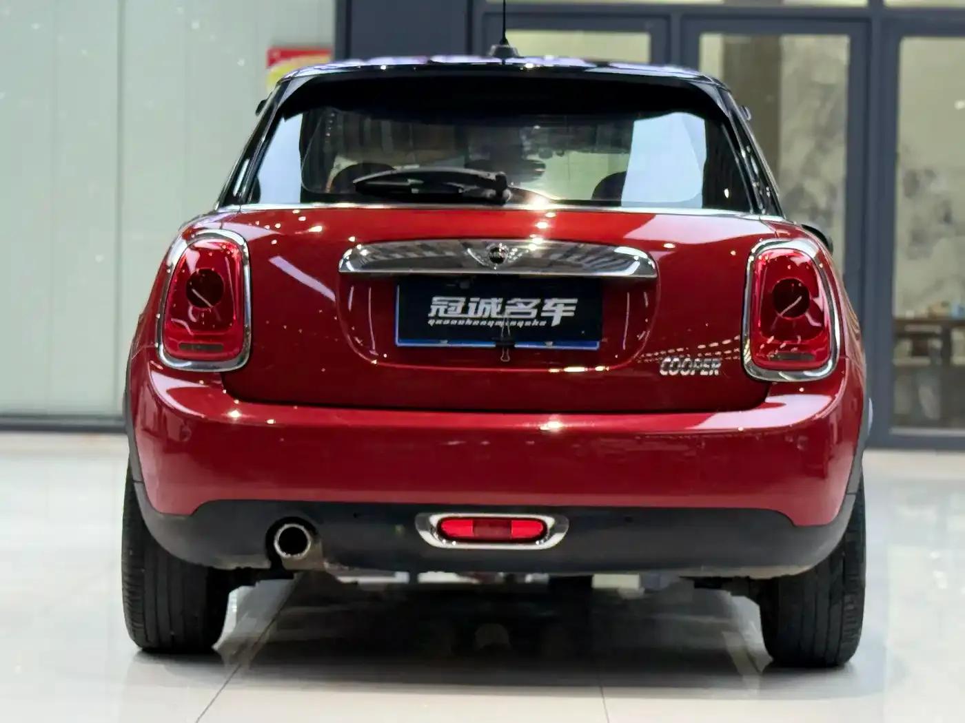 2016 MINI 1.5T COOPER 5-door version — миниатюра 6