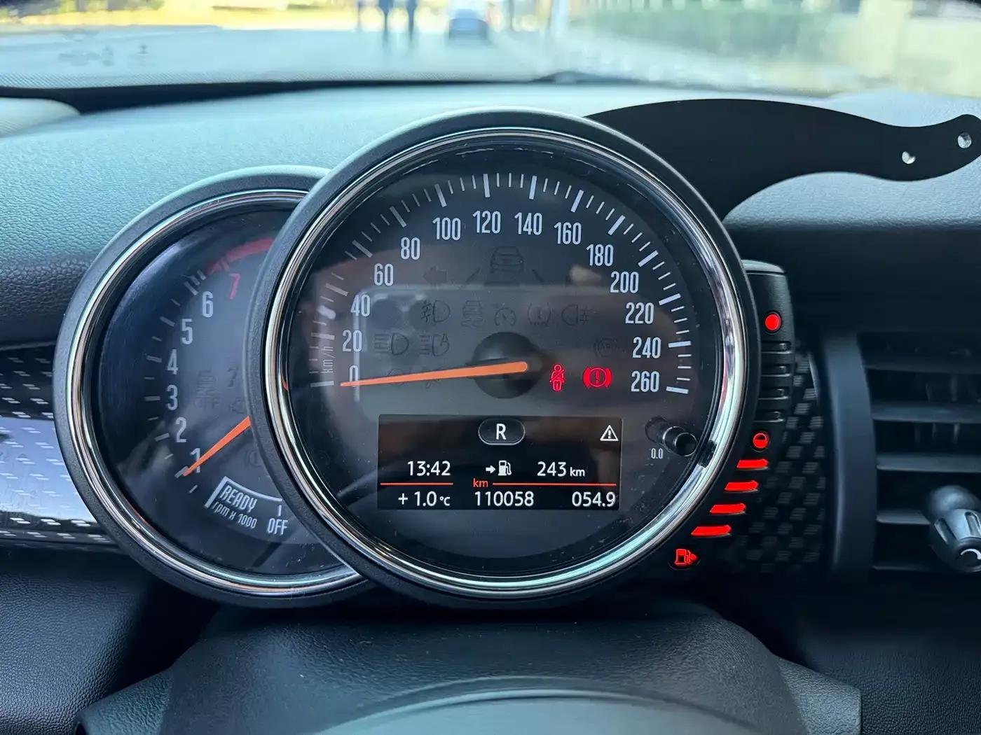 2016 MINI 2.0T COOPER S Avantgarde 5-Door Edition — миниатюра 11