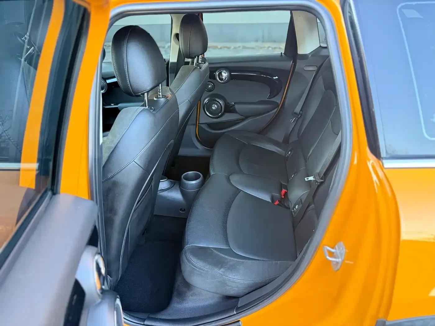 2016 MINI 2.0T COOPER S Avantgarde 5-Door Edition — миниатюра 14