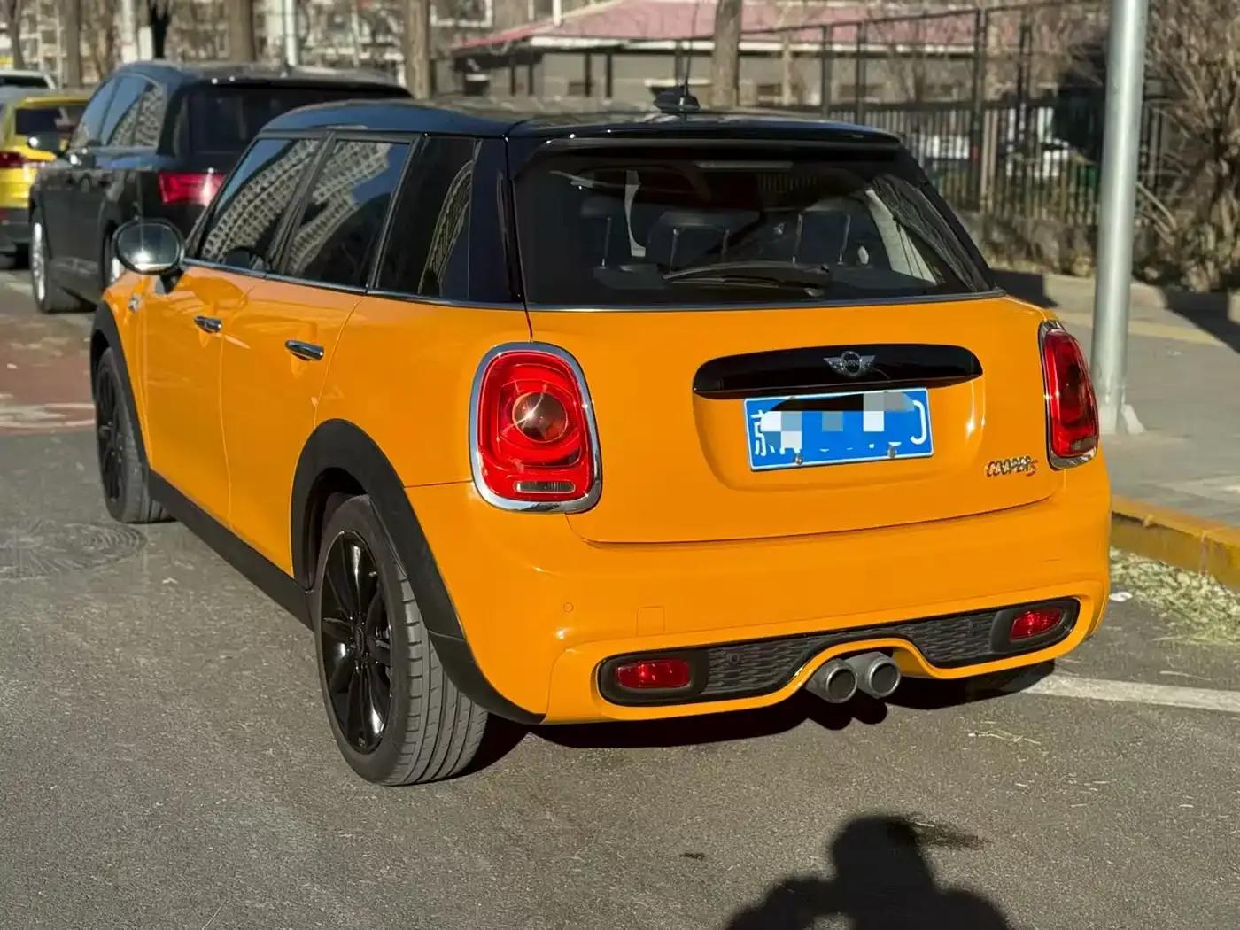 2016 MINI 2.0T COOPER S Avantgarde 5-Door Edition — миниатюра 20