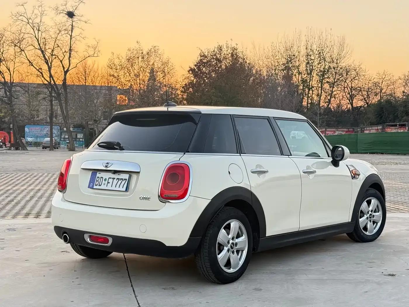 2016 MINI 1.2T ONE 5-Door — миниатюра 3