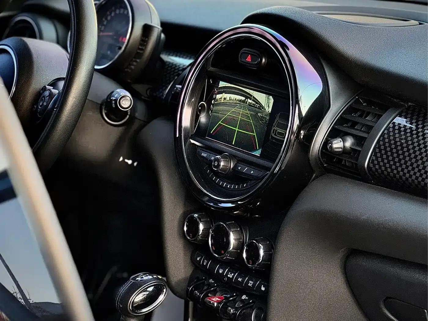 2015 MINI 2.0T COOPER S 5-door version — миниатюра 10